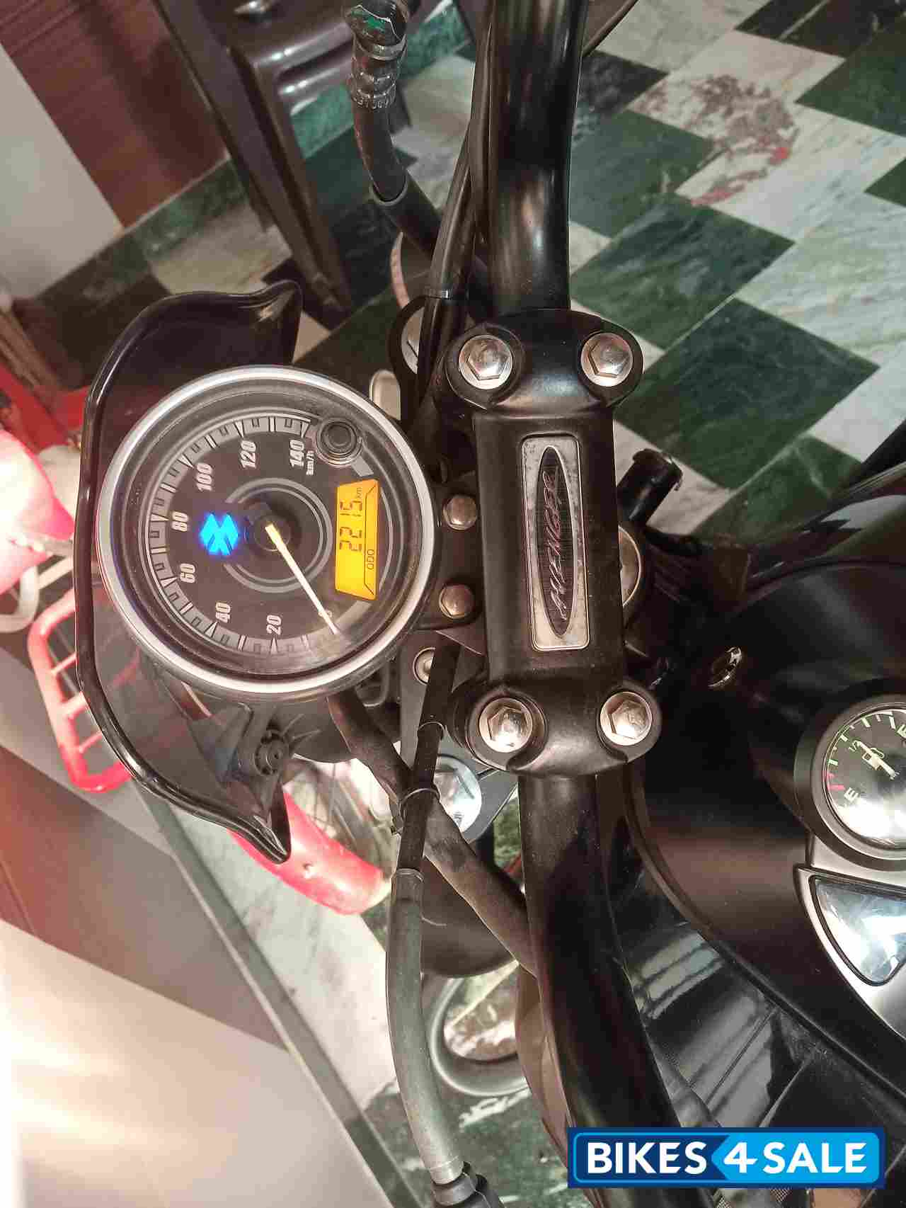 Black Bajaj Avenger Street 180