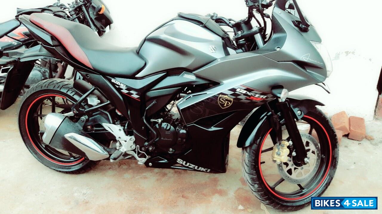 Suzuki Gixxer SF