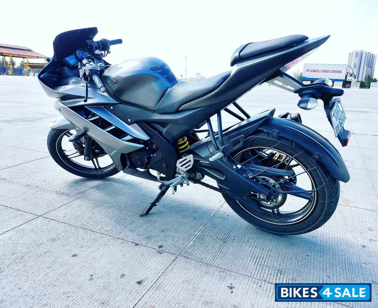 Grey Yamaha YZF R15 V2