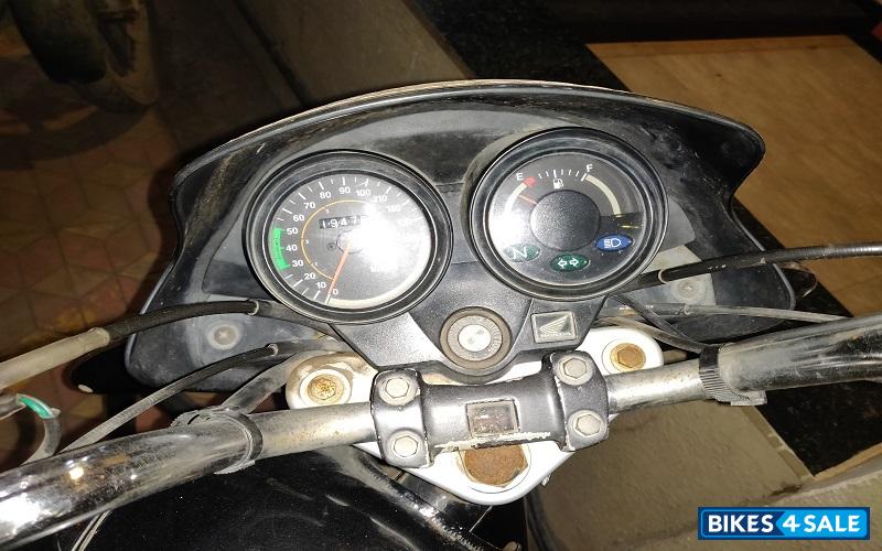 Black Honda CB Shine