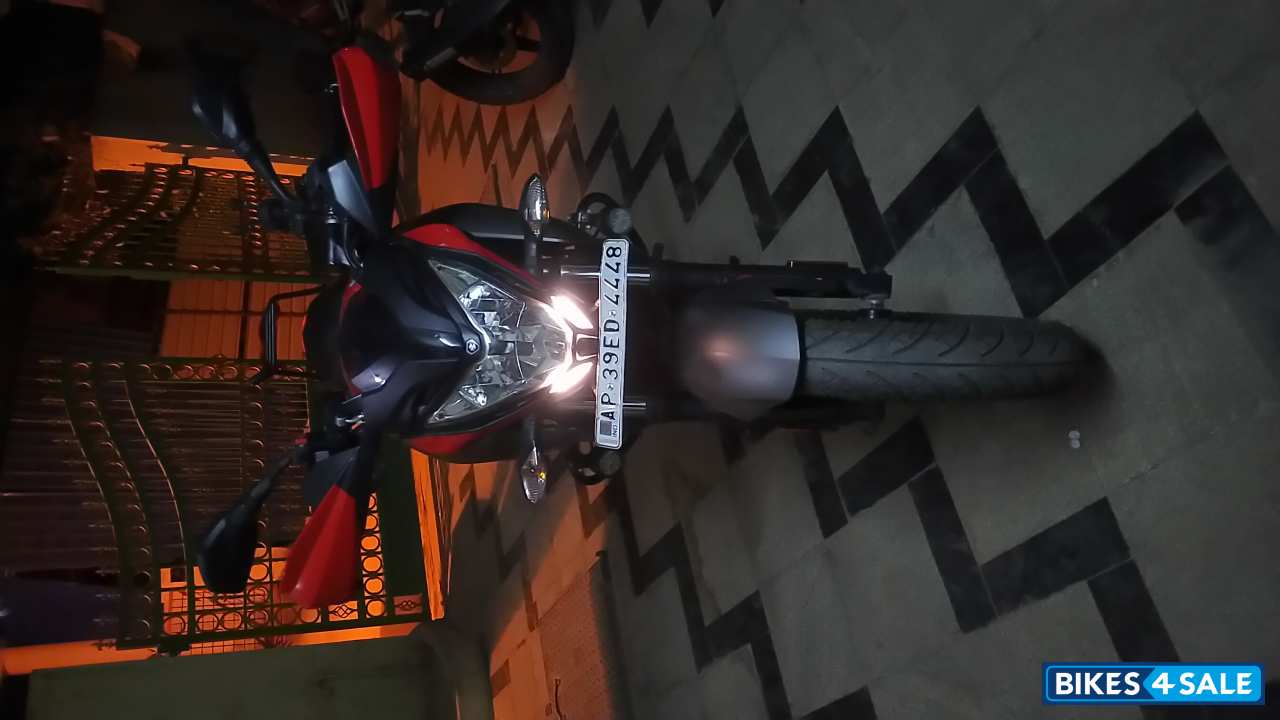 Red Bajaj Pulsar NS 200 BS6