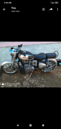 Silver Royal Enfield Classic 350