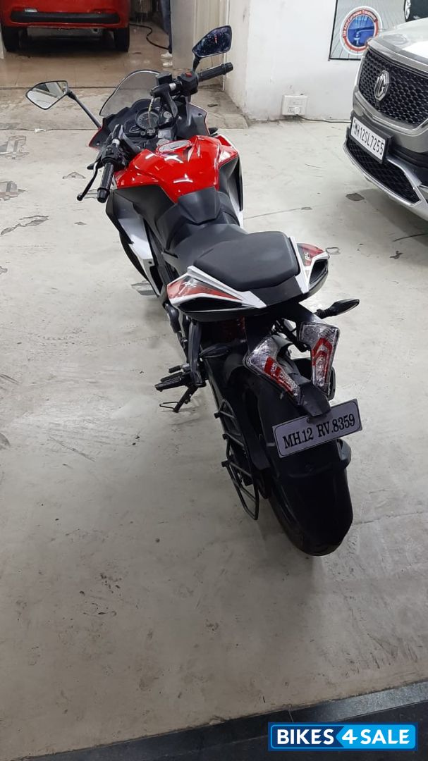 Bajaj Pulsar RS 200