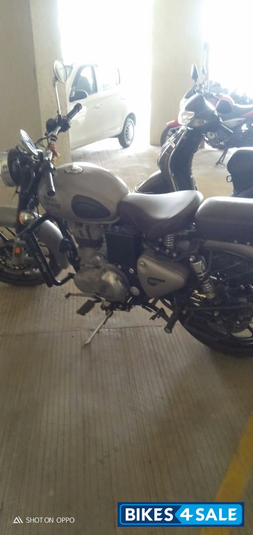 Silver Royal Enfield Classic 350