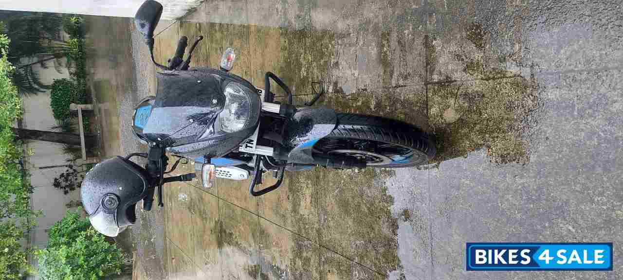 Bajaj Pulsar 150 Twin Disc Bajaj Pulsar 150 Twin Disc