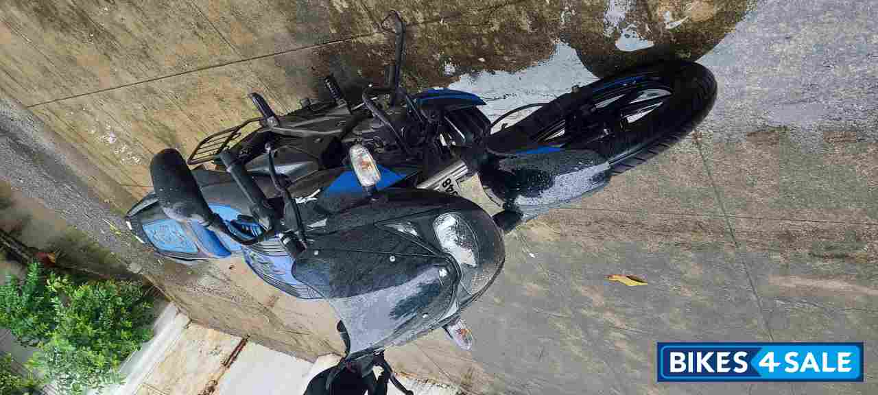 Bajaj Pulsar 150 Twin Disc Bajaj Pulsar 150 Twin Disc