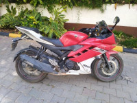 Yamaha YZF R15 V2