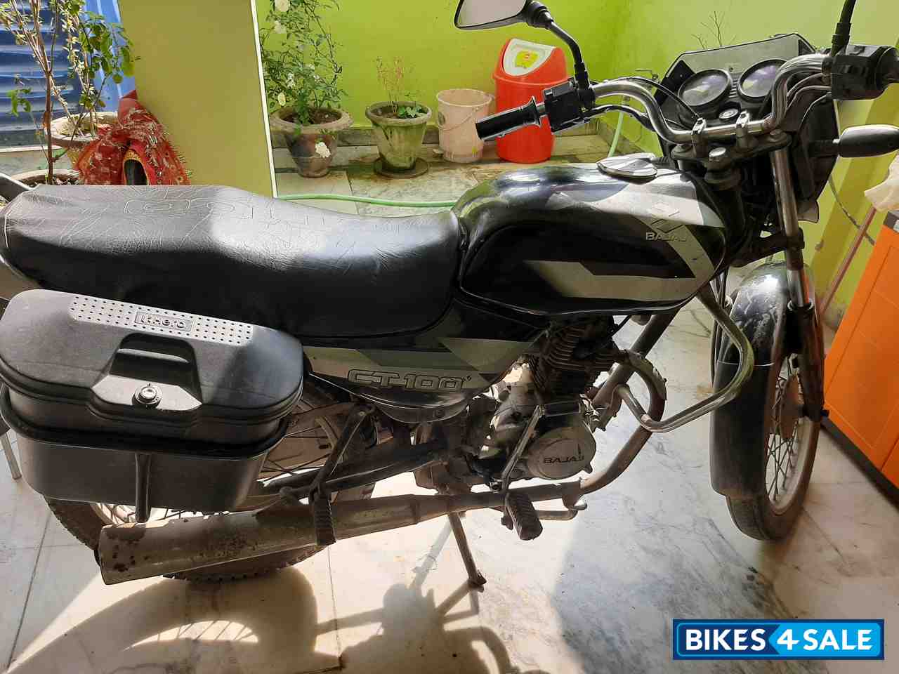 Bajaj CT 100