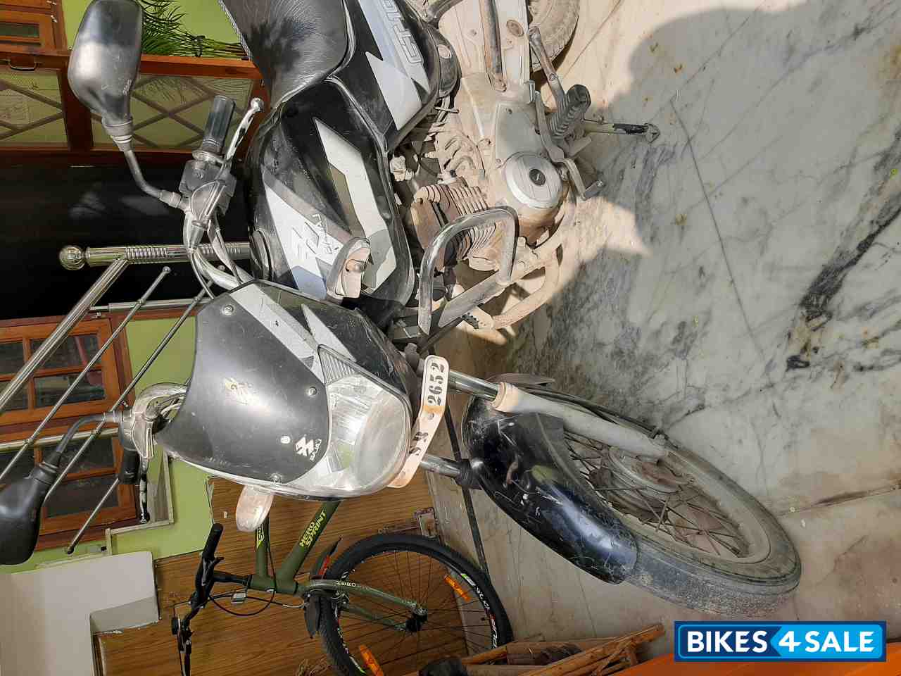 Bajaj CT 100 Bajaj CT 100