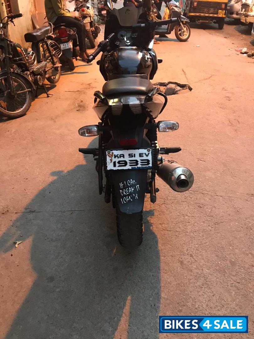 Bajaj Pulsar 220F