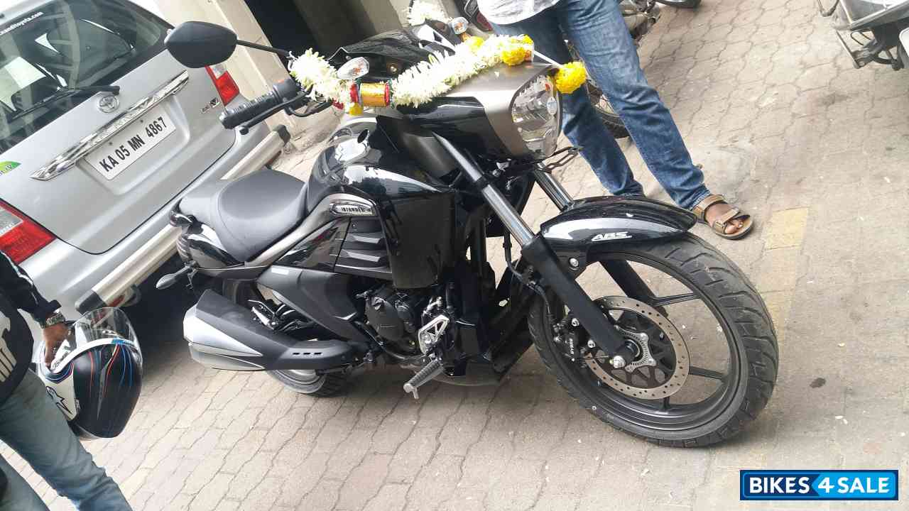 Black& Golden Sliver Suzuki Intruder 150