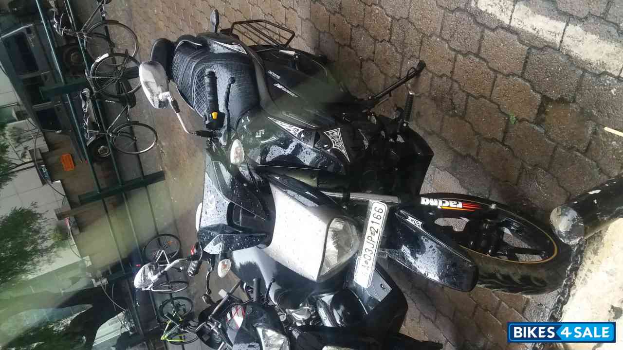 Black& Golden Sliver Suzuki Intruder 150