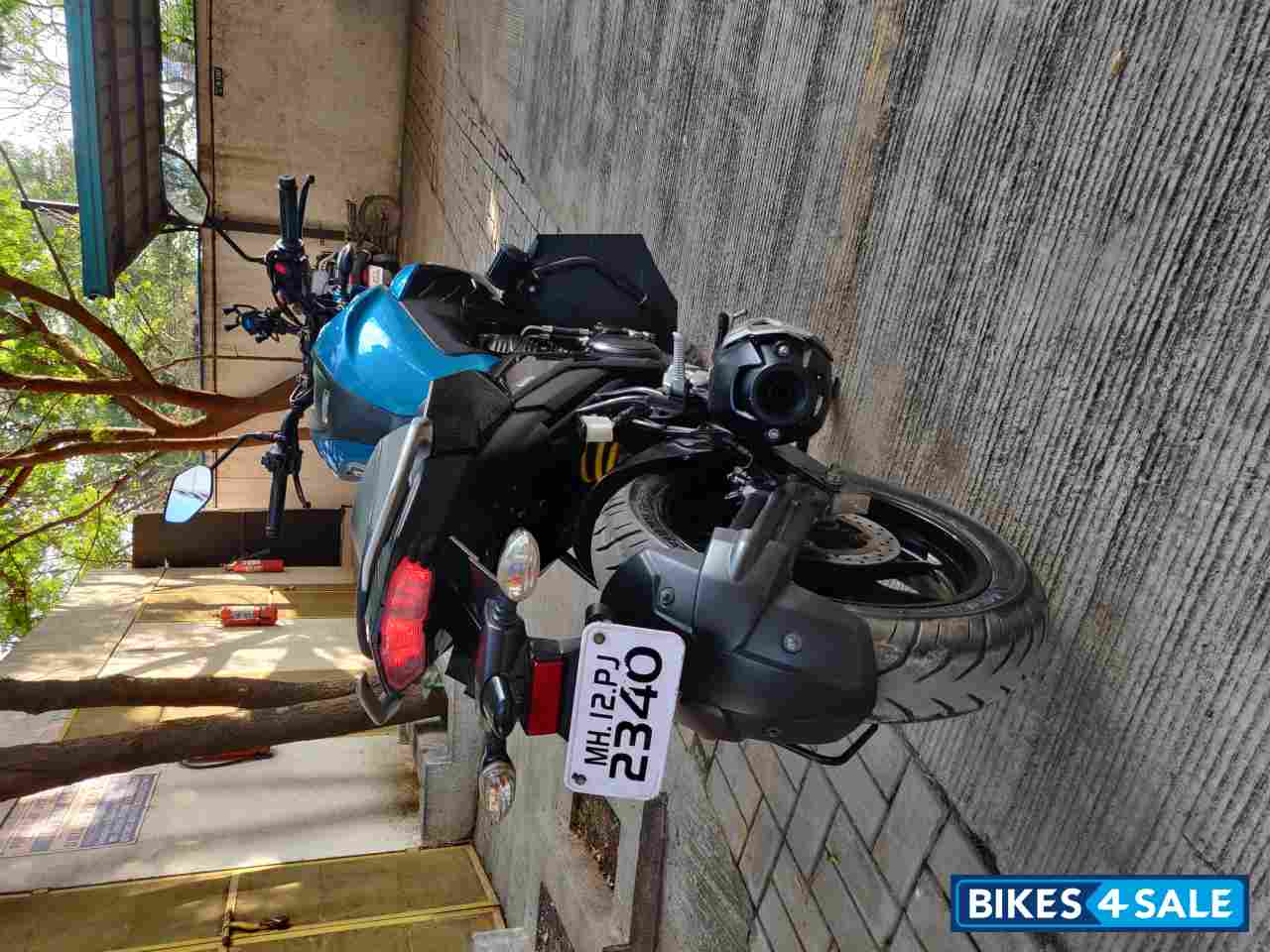 Cyan Mettalic6 Yamaha FZS 25