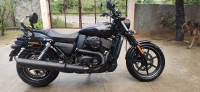 Black Harley Davidson Street 750