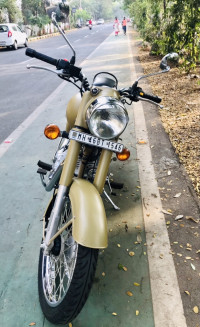 Desert Storm Royal Enfield Classic Desert Storm