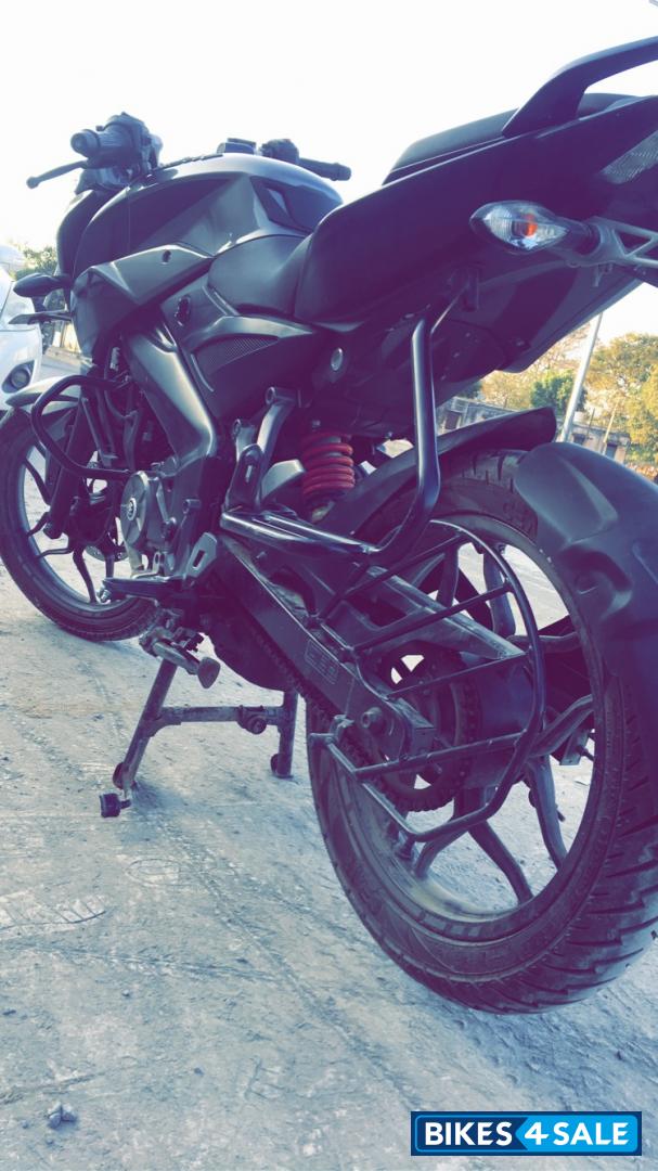 Black Grey Bajaj Pulsar NS 160