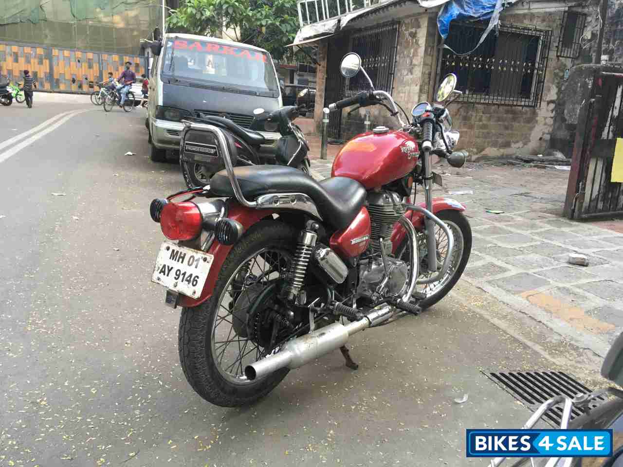 Red Royal Enfield Thunderbird TwinSpark 350