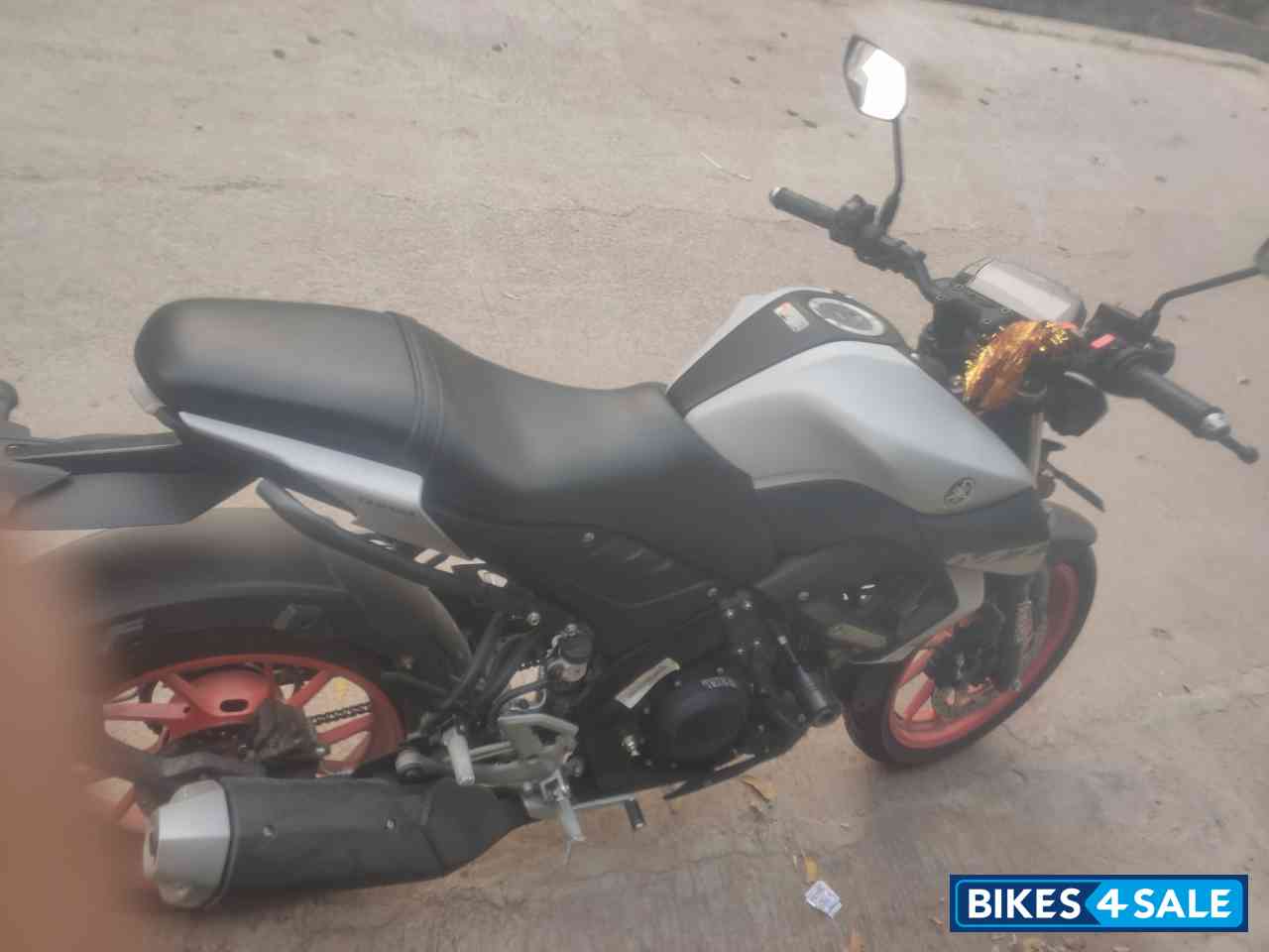 White Orange(iceflu Vermillion Yamaha MT-15 BS6