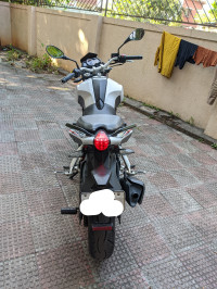 White Benelli TNT 25