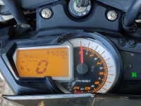 White Benelli TNT 25