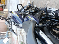 Blue Bajaj Avenger Street 150