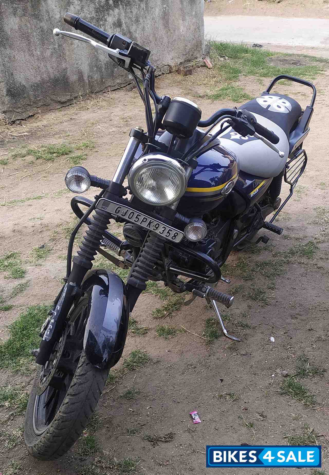 Bajaj Avenger Street 150