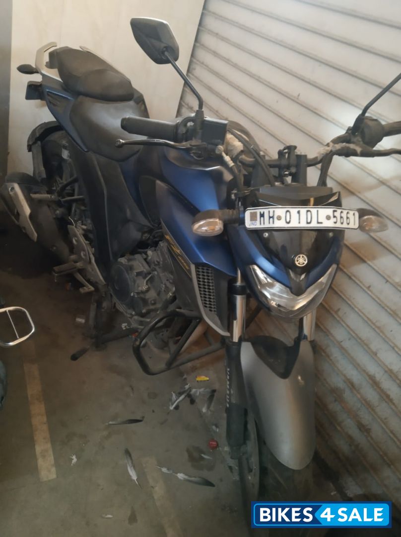 Yamaha FZ25