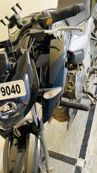 Black TVS Apache RTR 160 4V