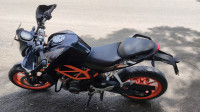 Black KTM Duke 390