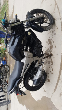 Black Yamaha FZ16