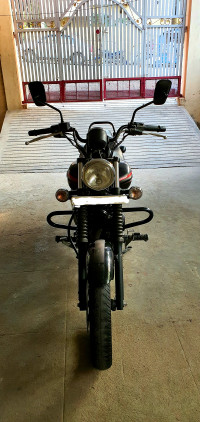 Bajaj Avenger Street 220 2017 Model