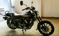 Matblack Bajaj Avenger Street 220
