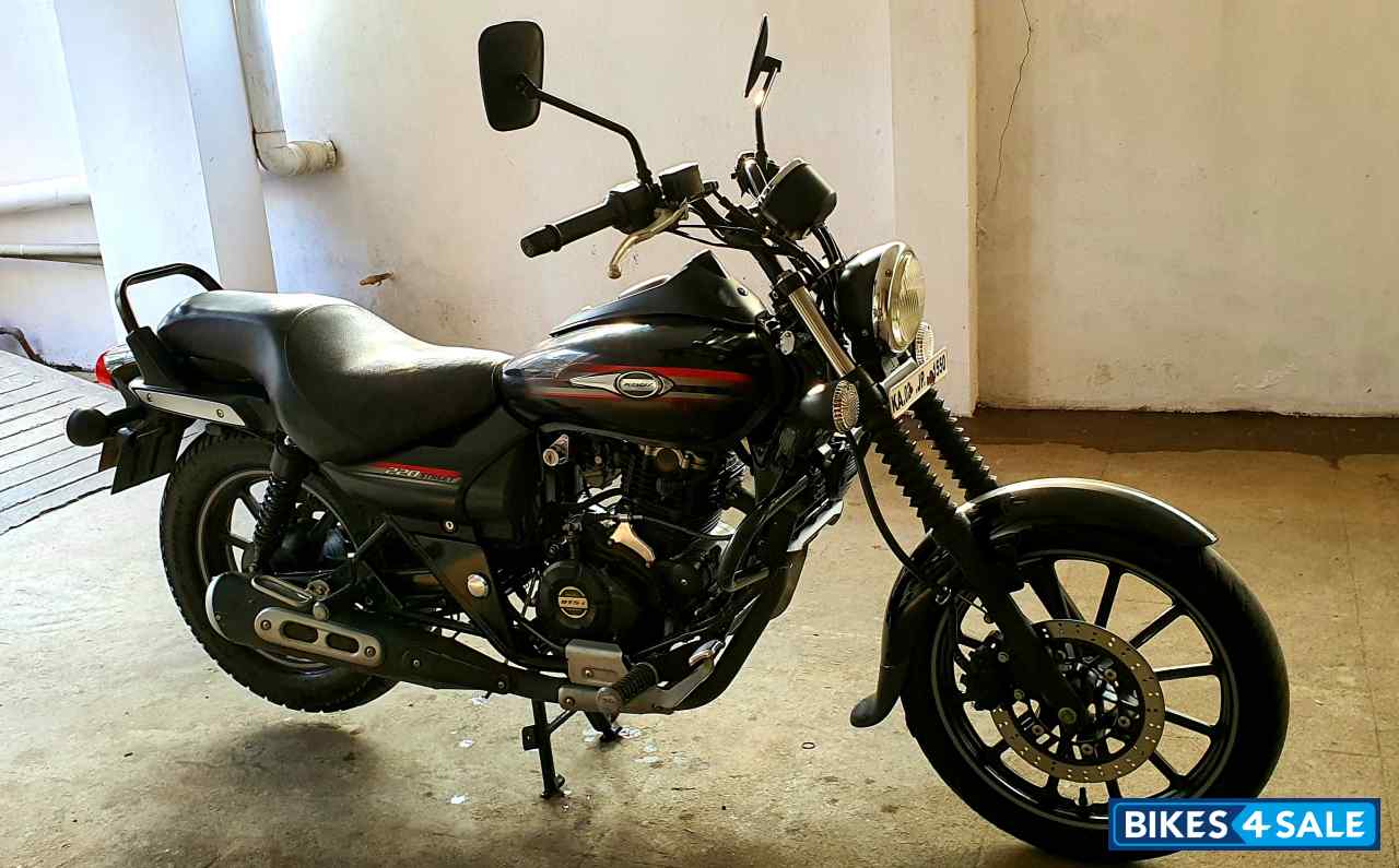 Matblack Bajaj Avenger Street 220 Matblack Bajaj Avenger Street 220