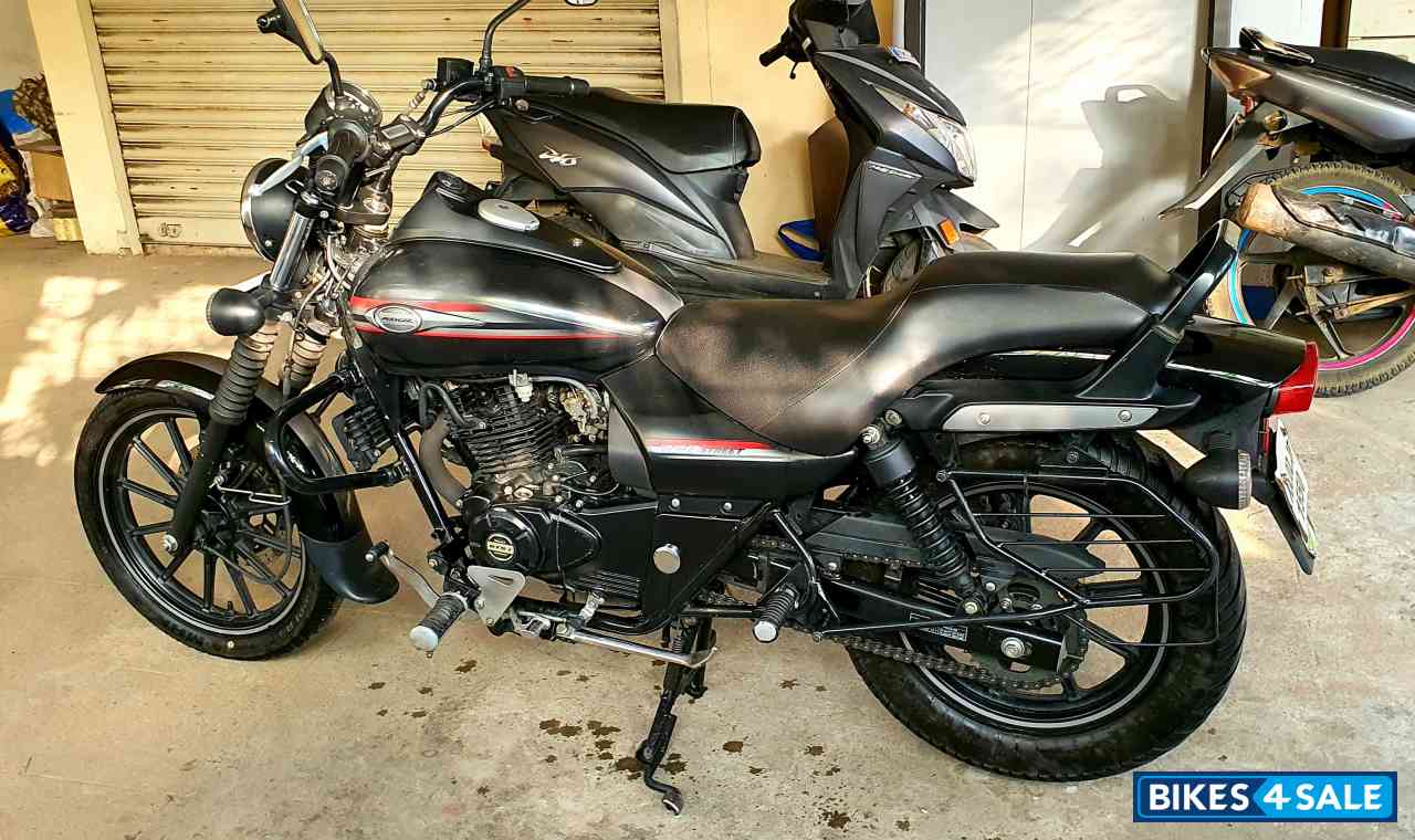 Matblack Bajaj Avenger Street 220 Matblack Bajaj Avenger Street 220
