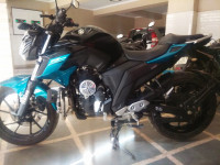 Yamaha FZ25