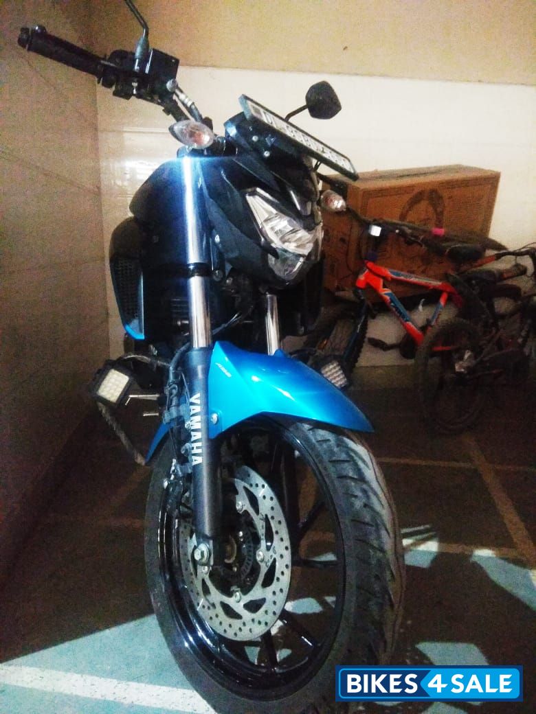 Yamaha FZ25