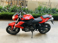 Red Benelli TNT 600 i