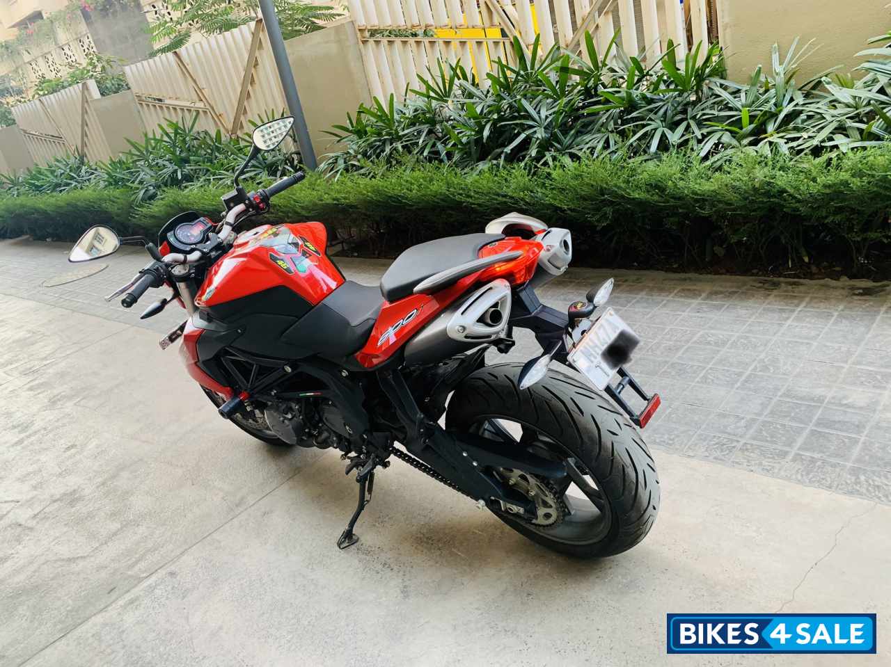 Red Benelli TNT 600 i