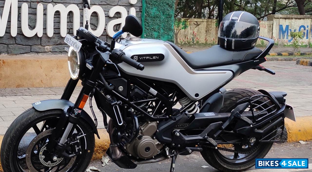 White Husqvarna Vitpilen 250 2020 White Husqvarna Vitpilen 250 2020