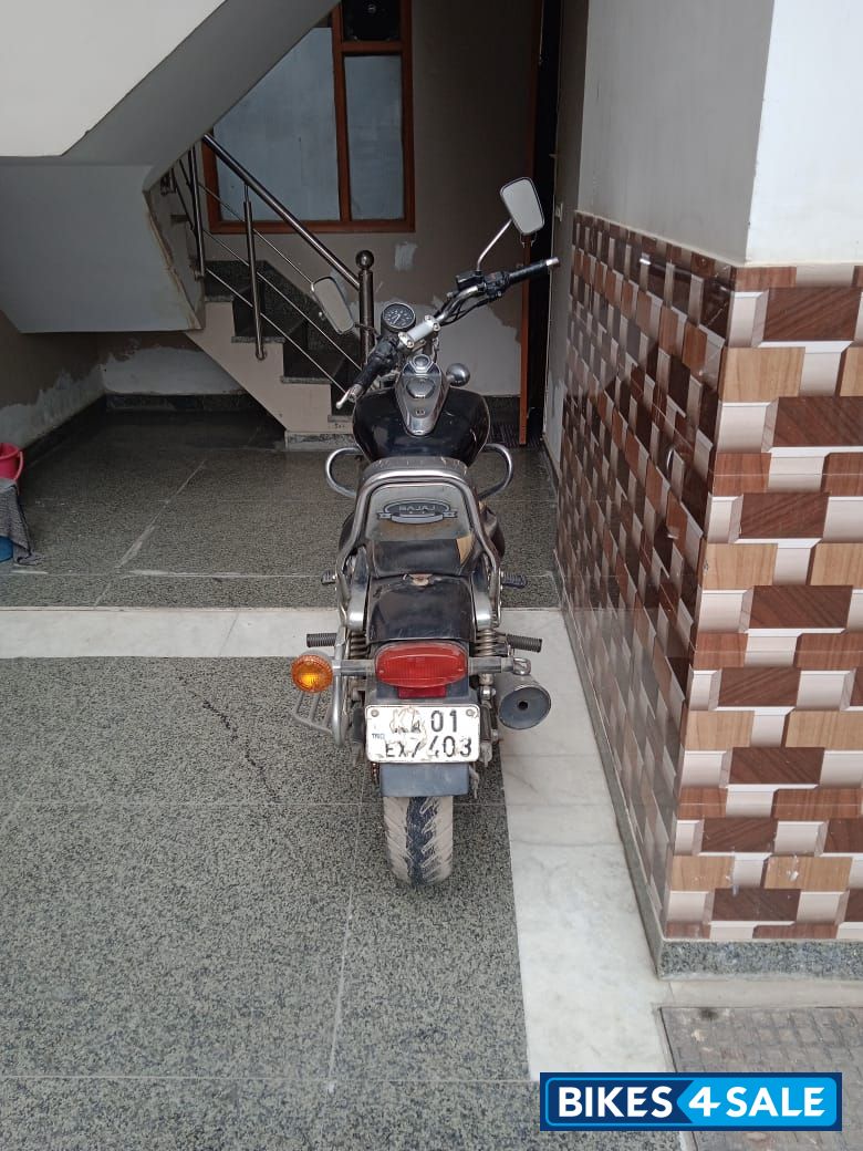 Bajaj Avenger 220 DTS-i Bajaj Avenger 220 DTS-i