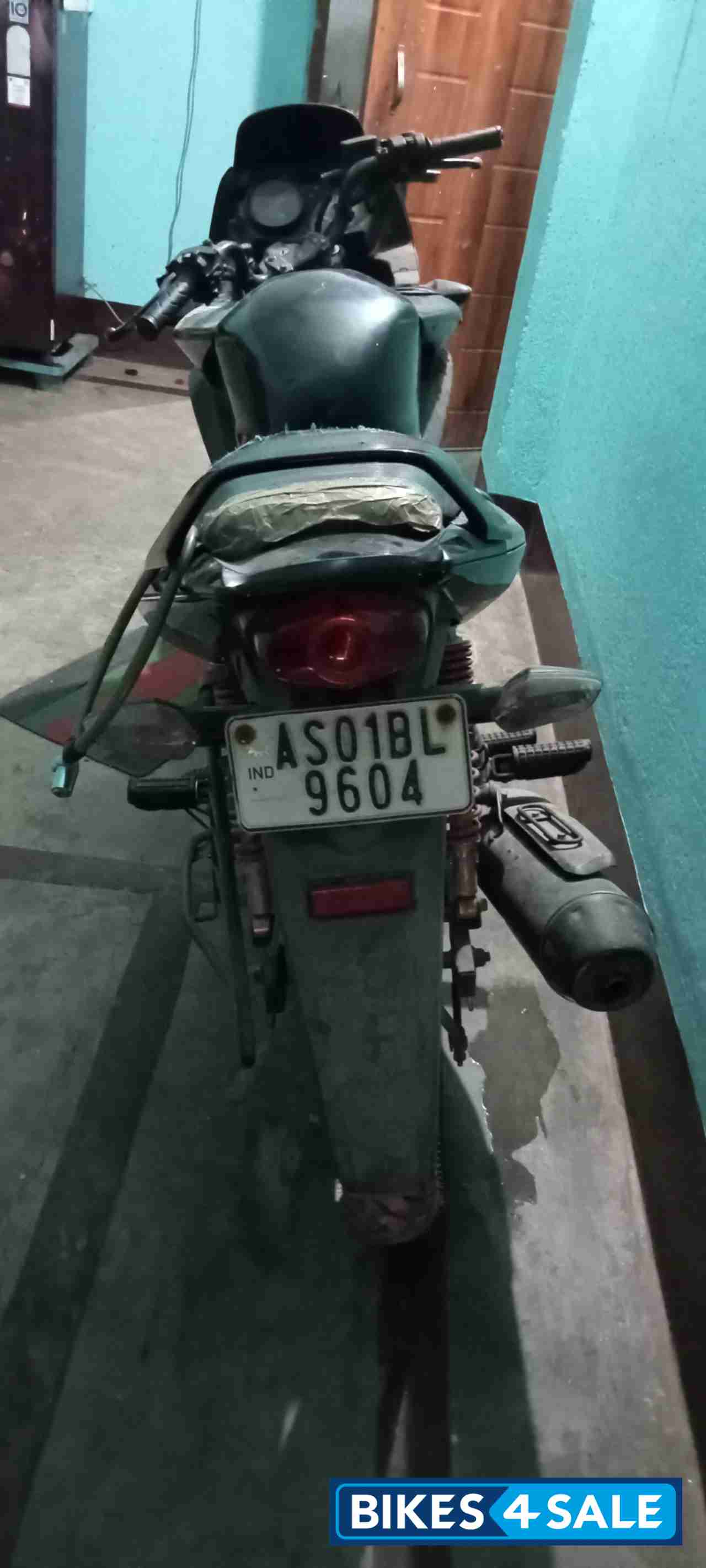 Black Honda CBF Stunner