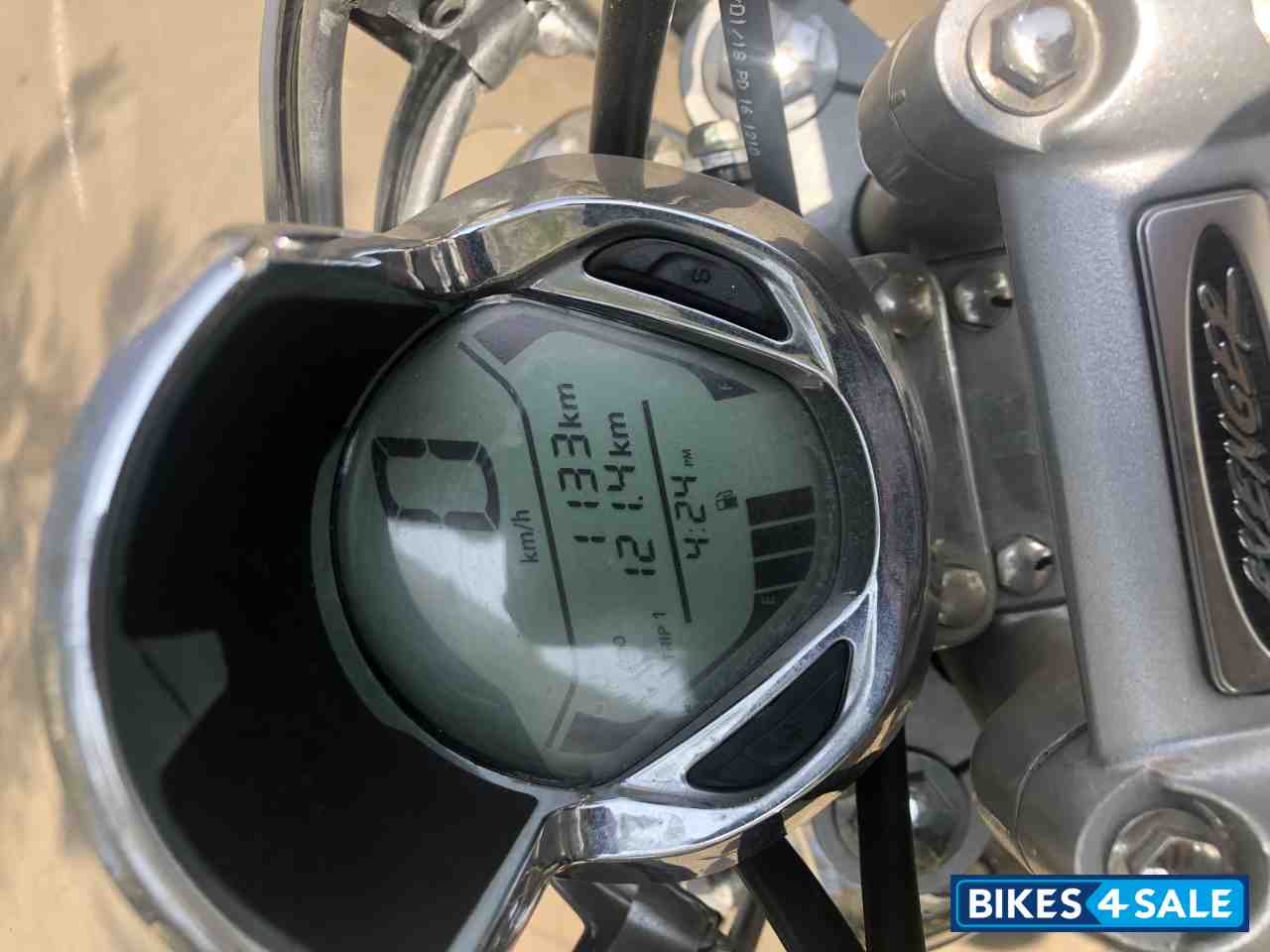 Bajaj Avenger Cruise 220