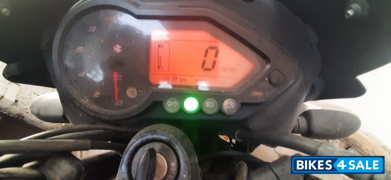 Black Bajaj Pulsar 180 DTSi