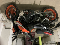 KTM Duke 200 ABS