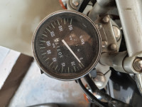 Black Bajaj Avenger 220 DTS-i