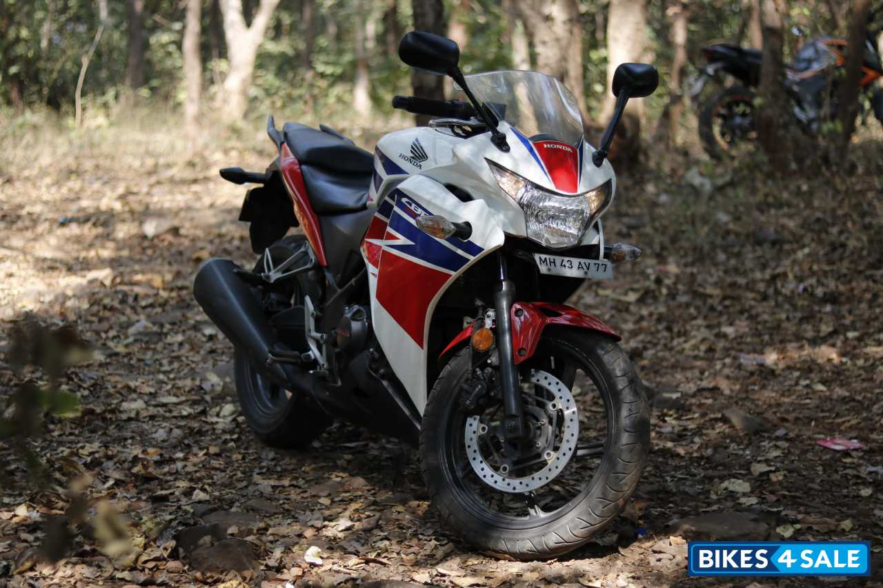 Tri Color Honda CBR 250R
