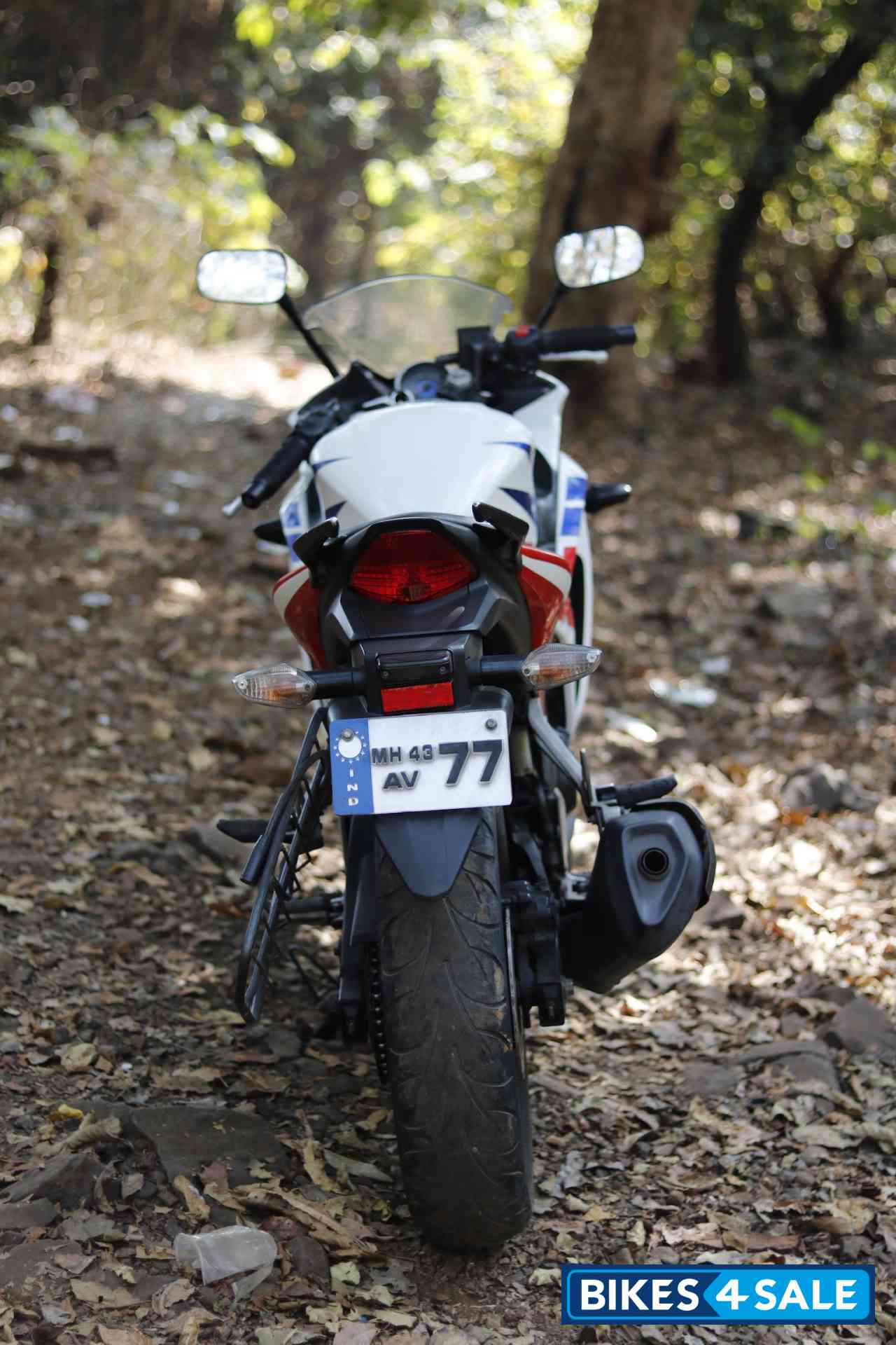 Tri Color Honda CBR 250R