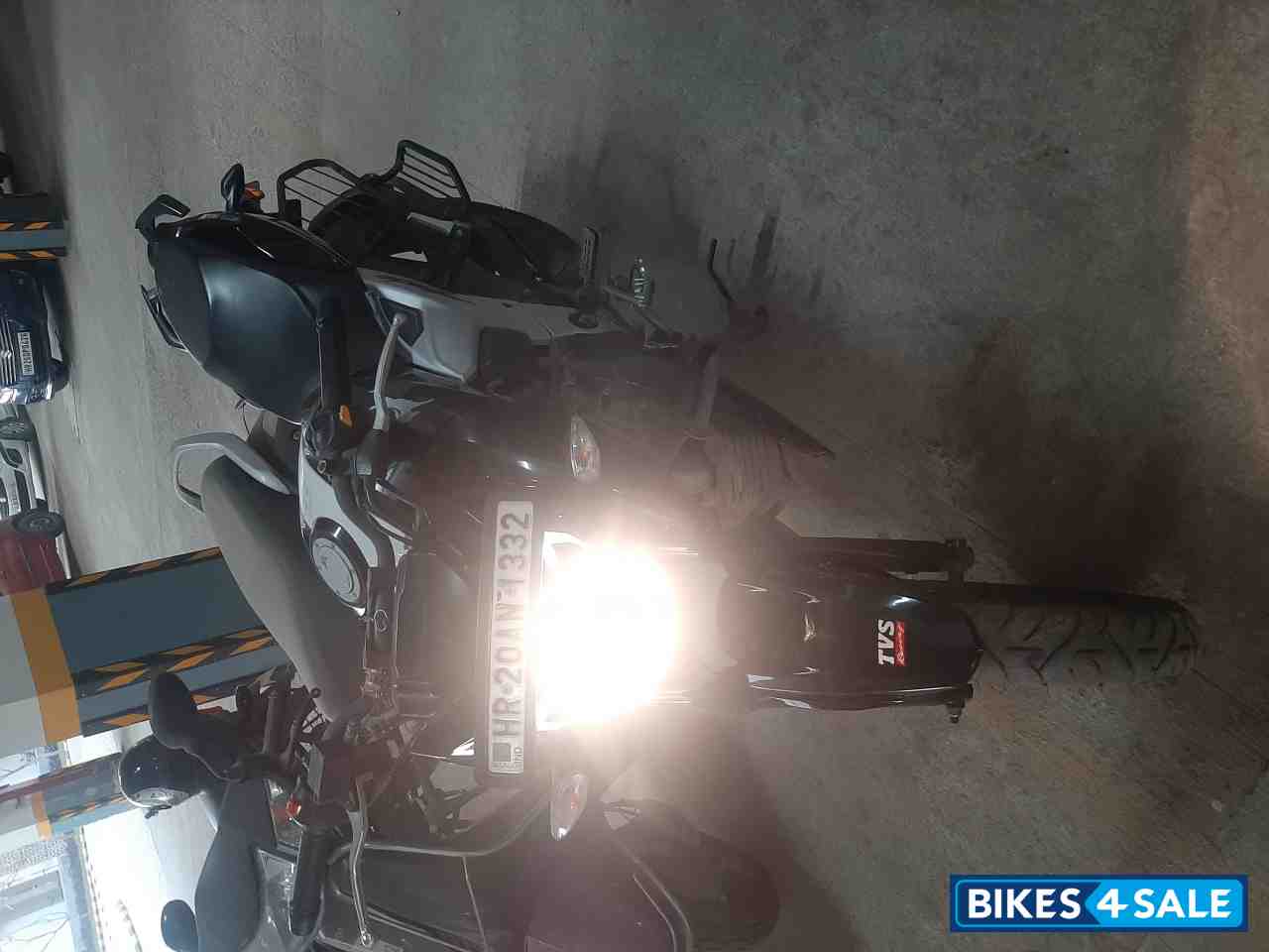 TVS Apache RTR 160 4V