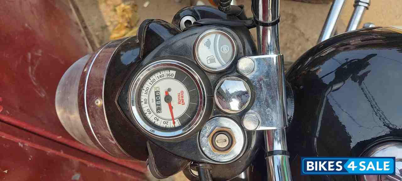 Royal Enfield Classic 500