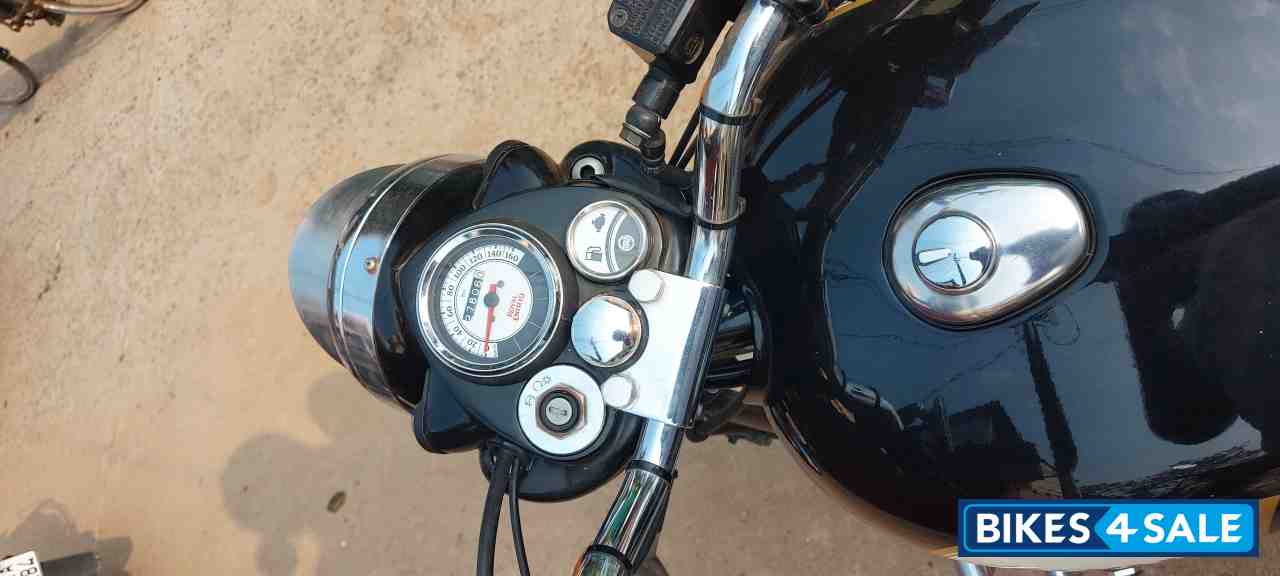 Royal Enfield Classic 500